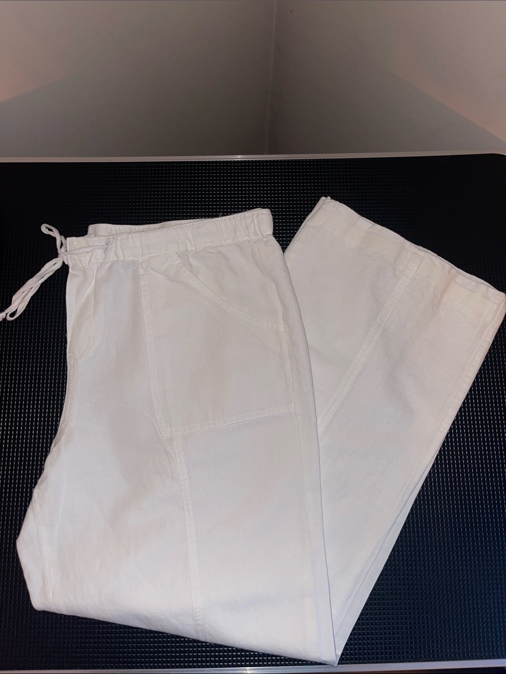 Women’s White Wide Leg Drawstring Pants Large